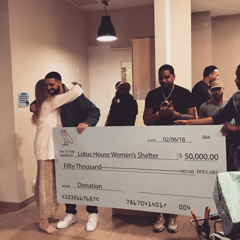 Drake Donates 50 000 To Women S Homeless Shelter In Miami Complex