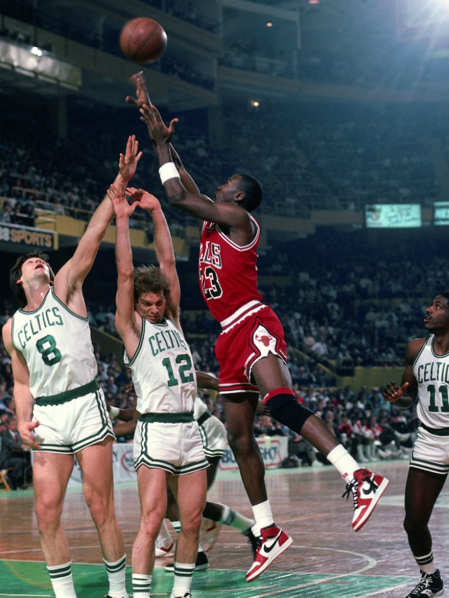 michael jordan playing in jordan 1