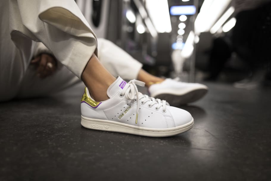 adidas originals continental 80's tfl district elizabeth line trainers in grey