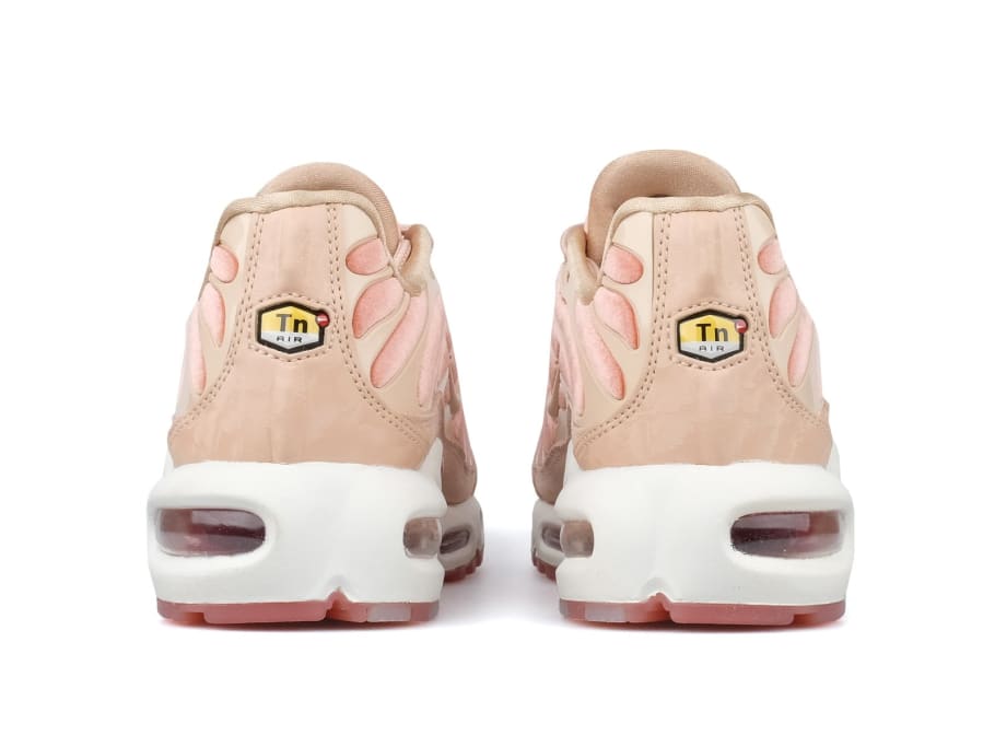 nike wmns air max plus lux dusty peach