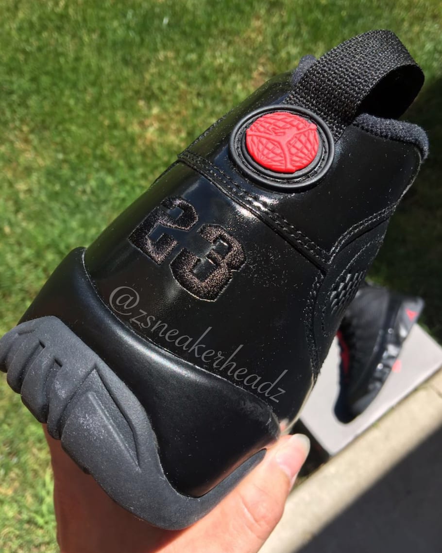 retro 9 black and red 2018