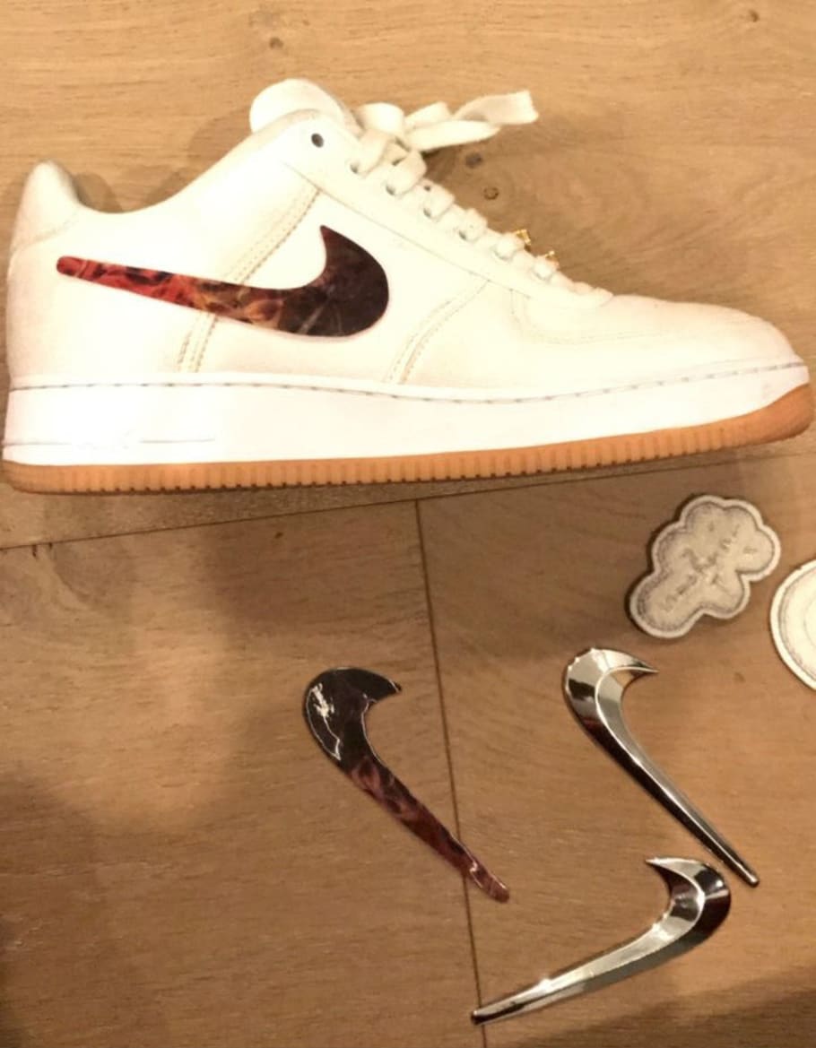travis scott replacement swooshes