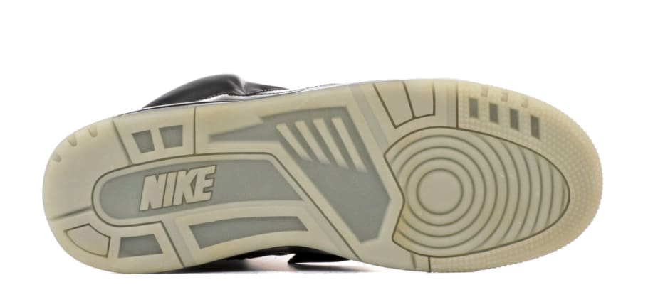 nike yeezy black glow sample