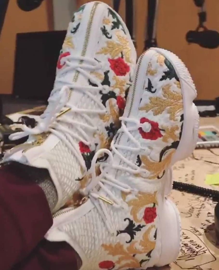 lebron james flower shoes