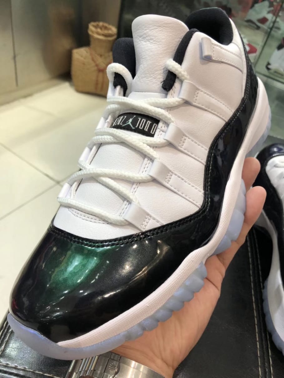 air jordan 11 retro low easter emerald