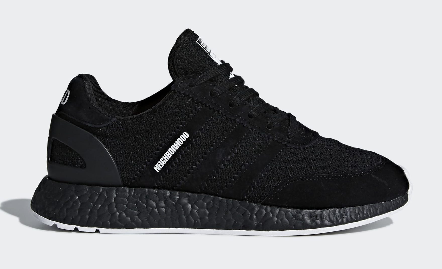 Nmd r1 neighborhood core black top