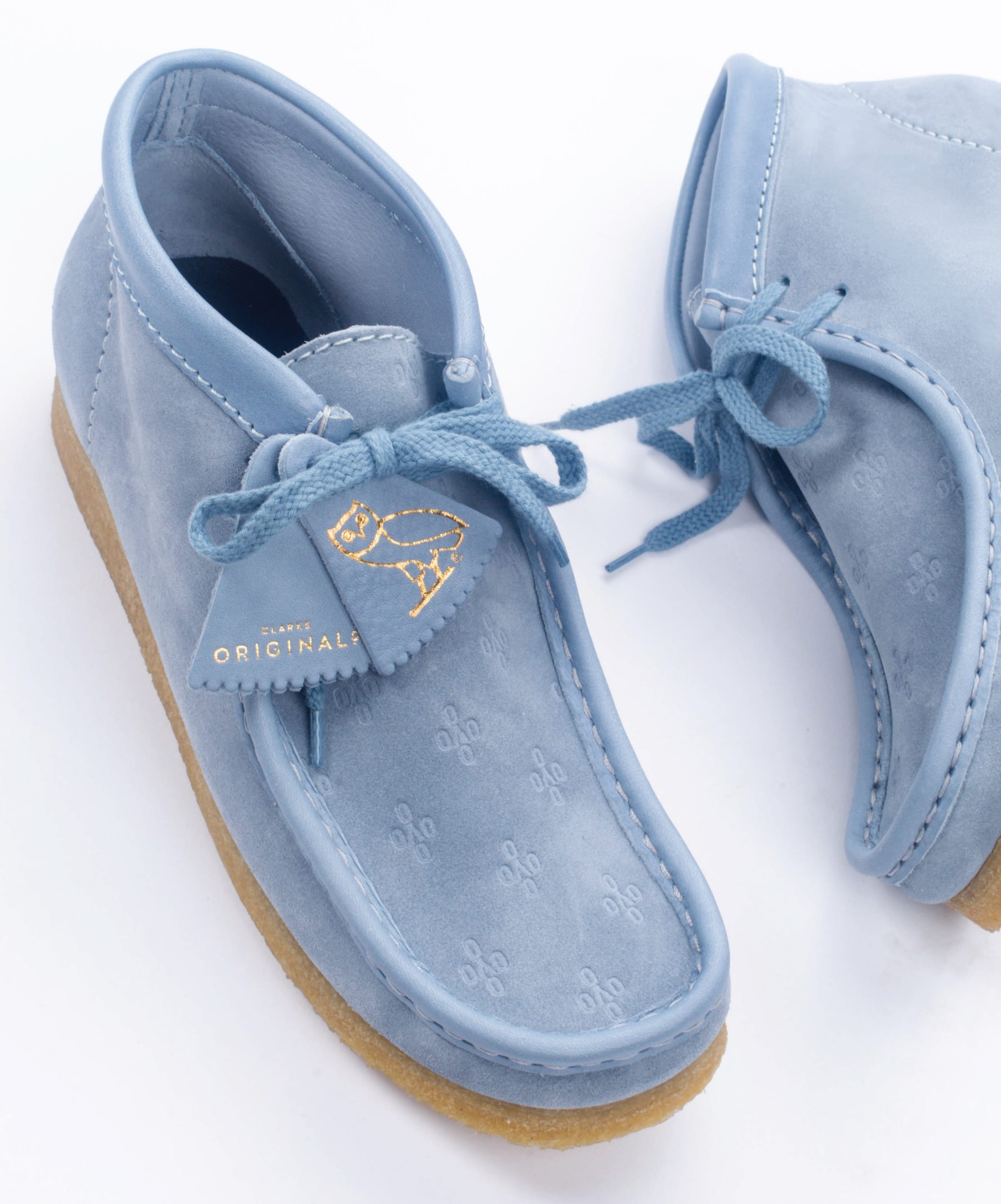 Light blue clarks wallabees best sale