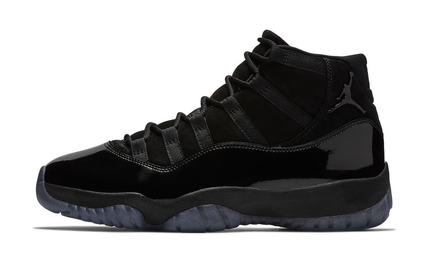 Air jordan 11 cap and gown size 9 clearance