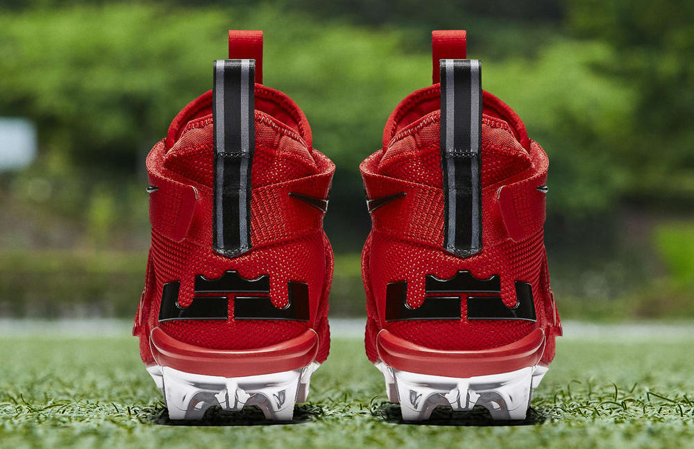 Lebron soldier cleats football hot sale