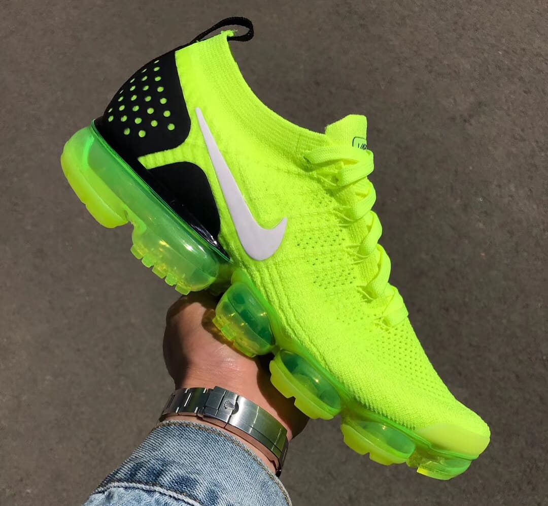 air vapormax flyknit 2 volt