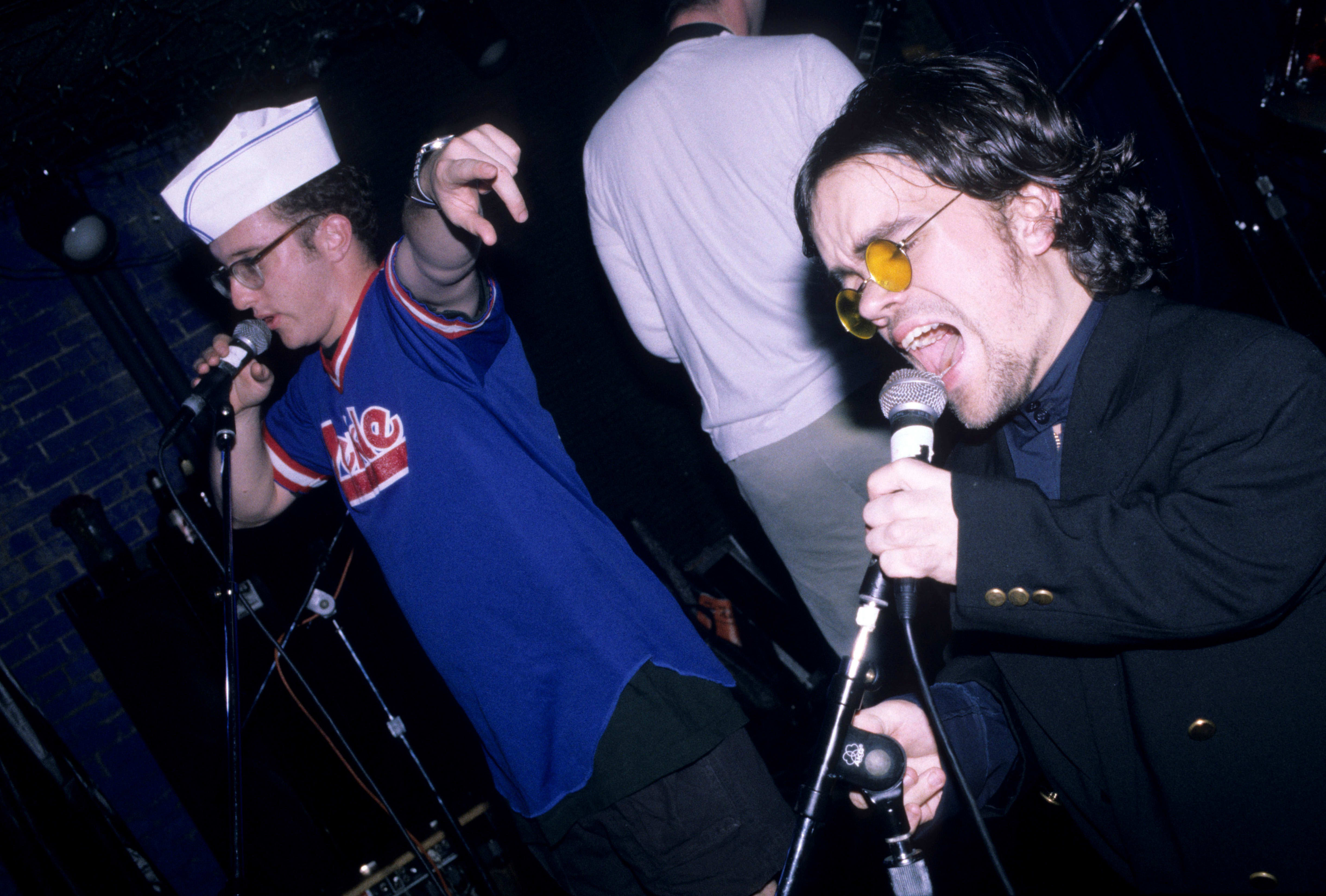 Peter Dinklage performs live with Whizzy at Columbia University on October 1, 1994