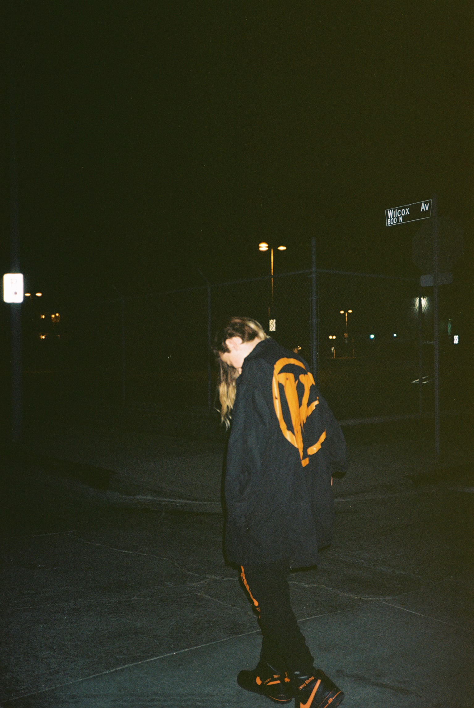 V Lone Hoodie Pfp - Here's Your Chance To Cop The Vlone X Fragment ...