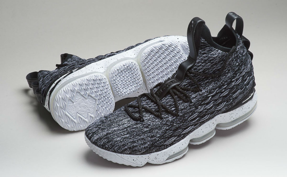 lebron black and white shoe