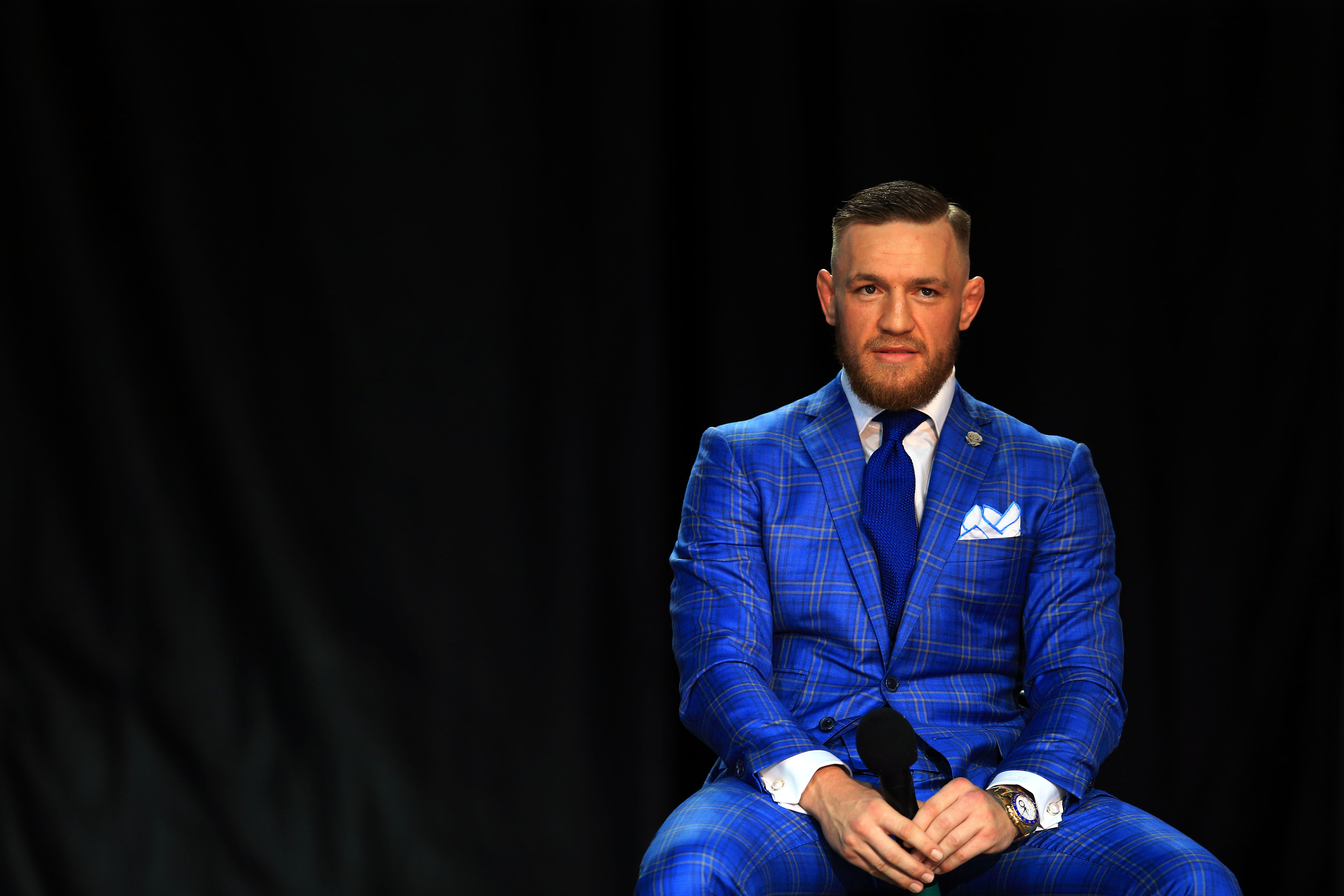 Connor MCGREGOR Suits