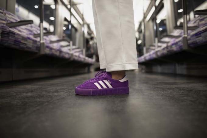 bebida Fácil de leer Halar adidas Originals and TfL Release 10 New Sneakers Celebrating the London  Underground | Complex UK