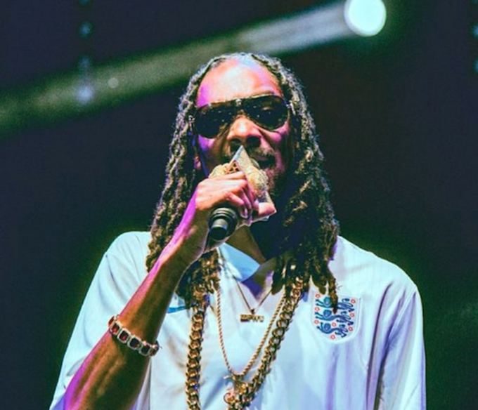 Snoop Dogg Arrested In Sweden, Instagrams Entire Process | Complex