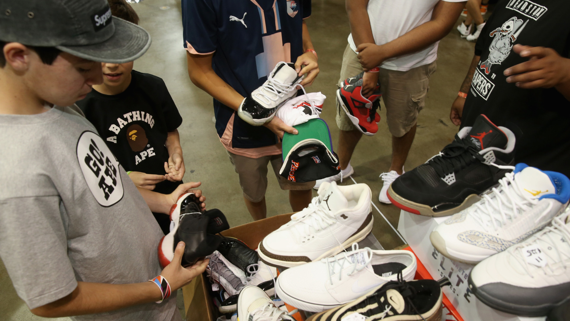 Sneaker Con Bans Mystery Boxes