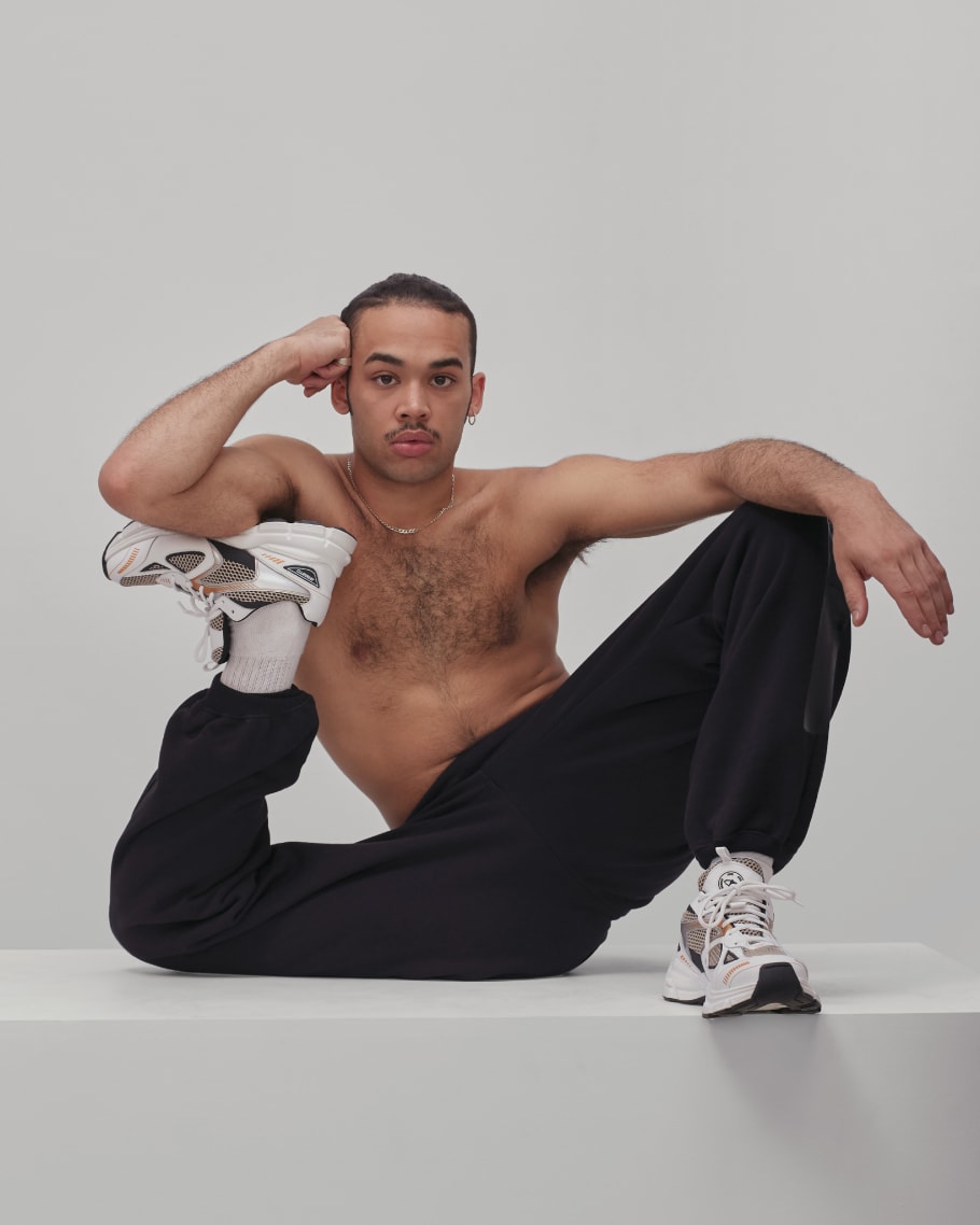 axel arigato marathon runner orange