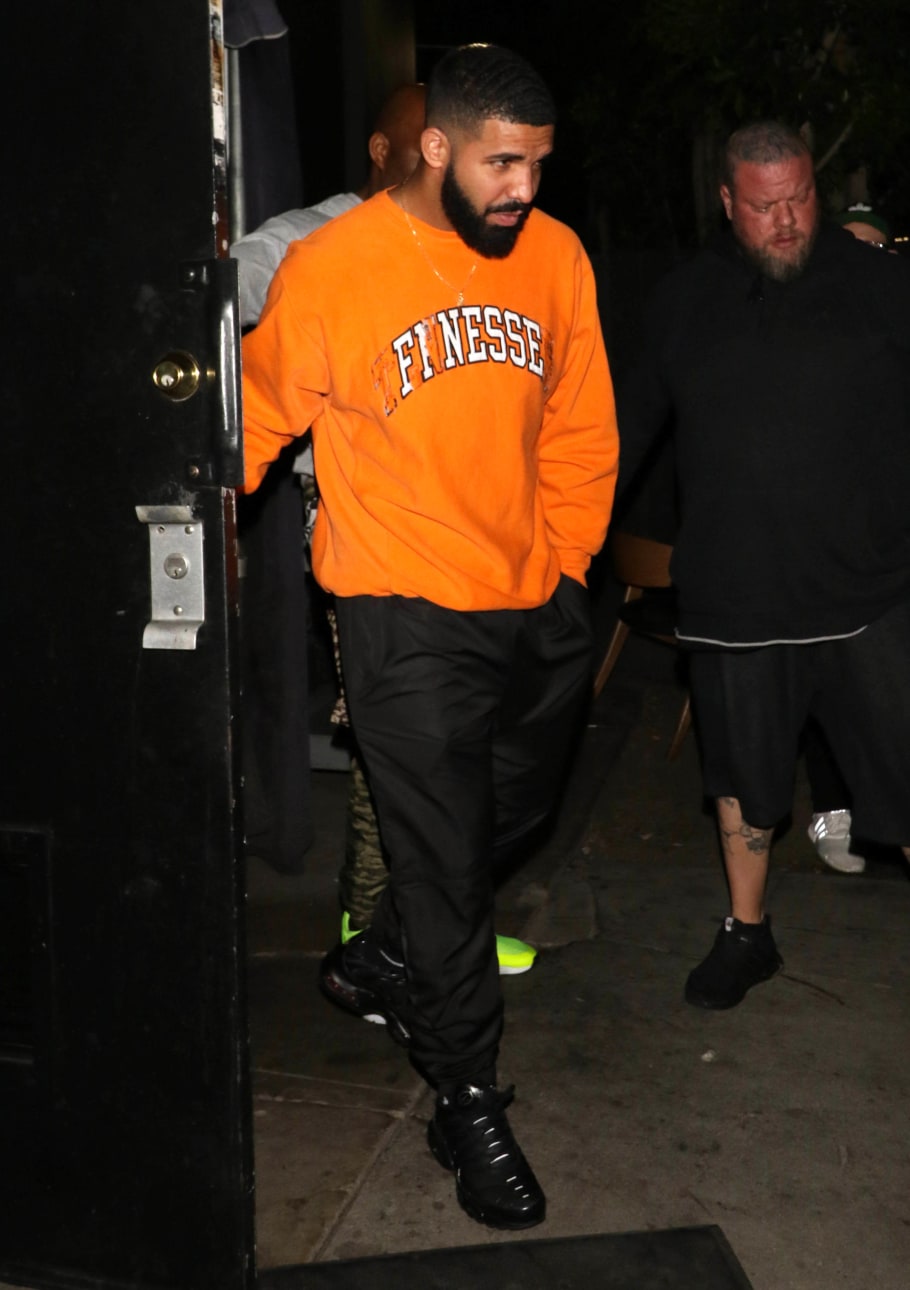 drake tn nike