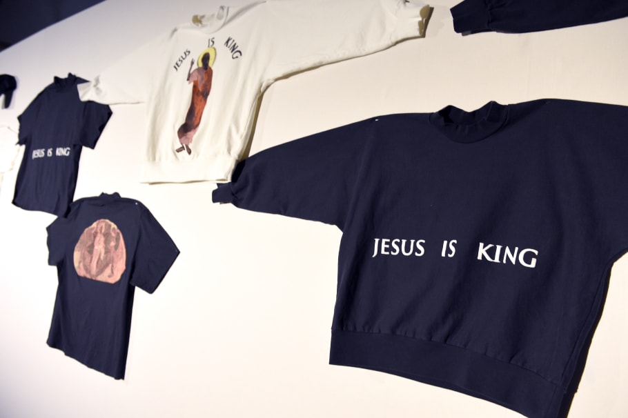 Here S An Inside Look At Kanye West S Jesus Is King L A Installation Complex