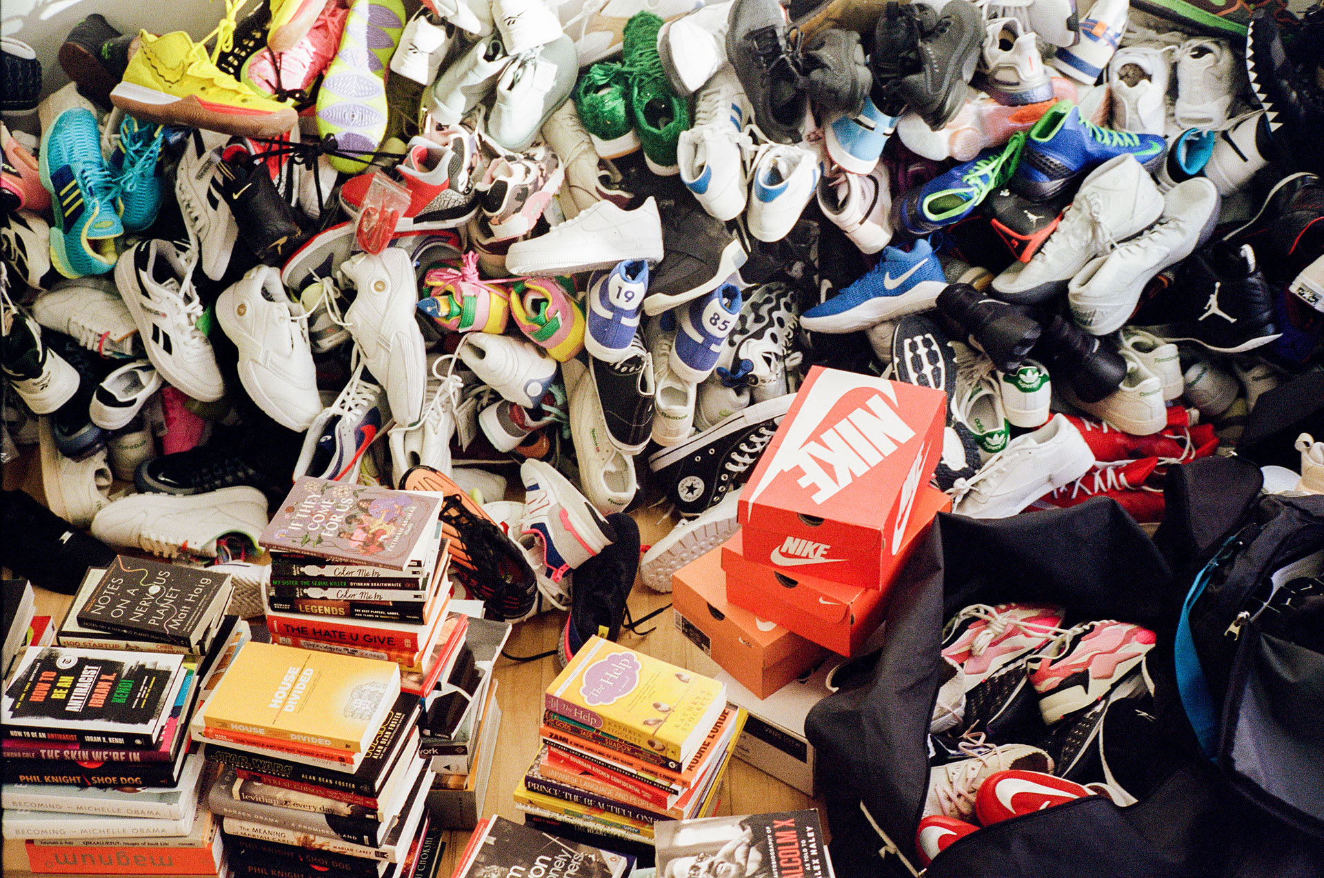 the kickback sneakers