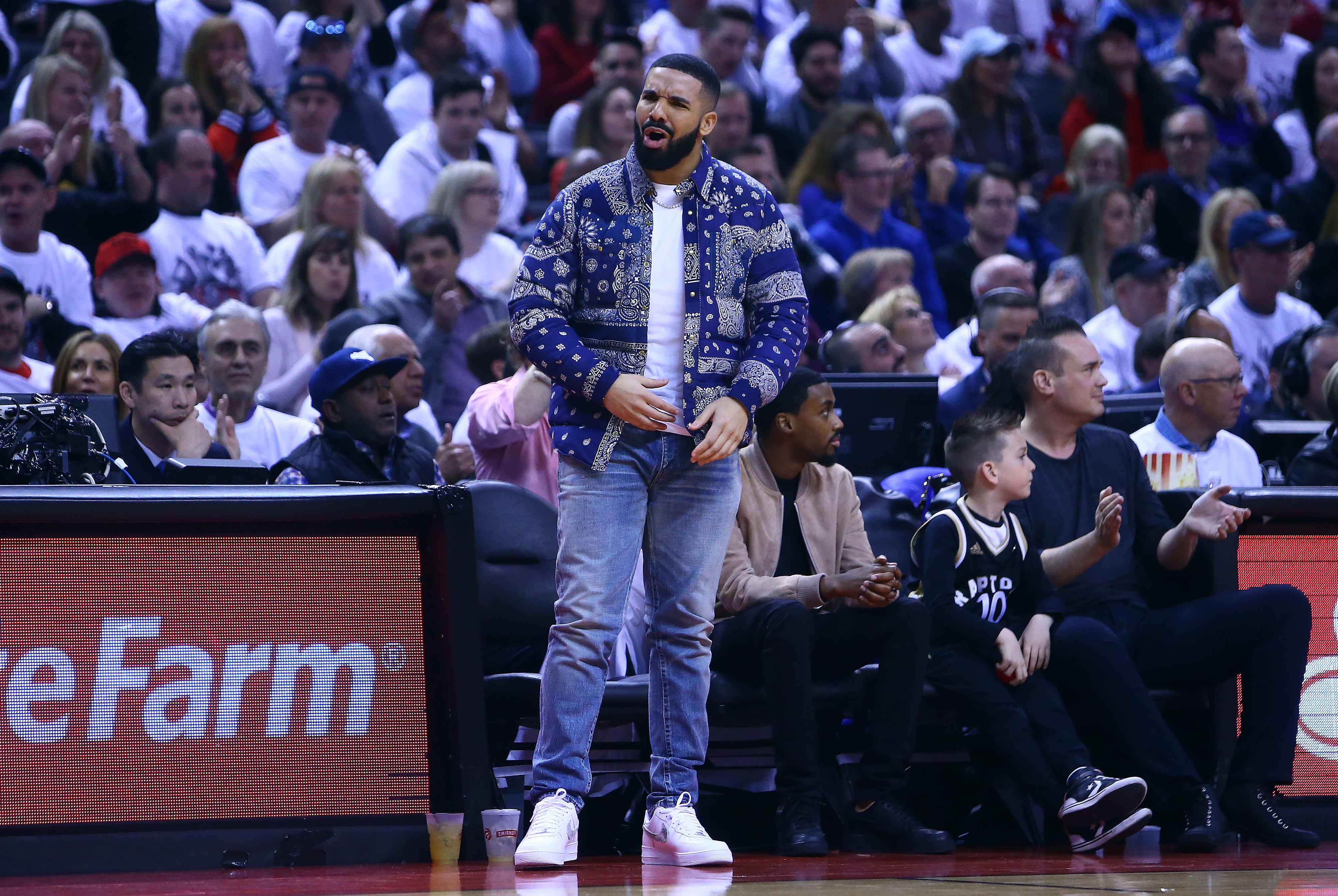 drake purple jacket raptors game