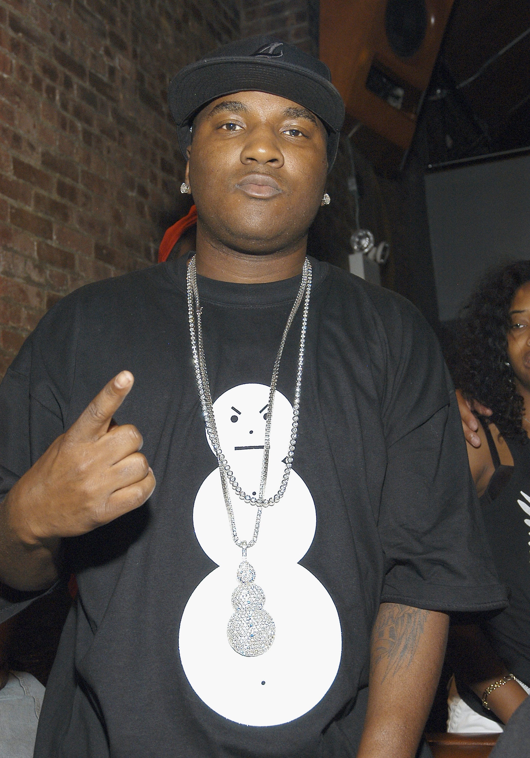 Jeezy Snowman T Shirt The Story Behind The Infamous Shirt Complex