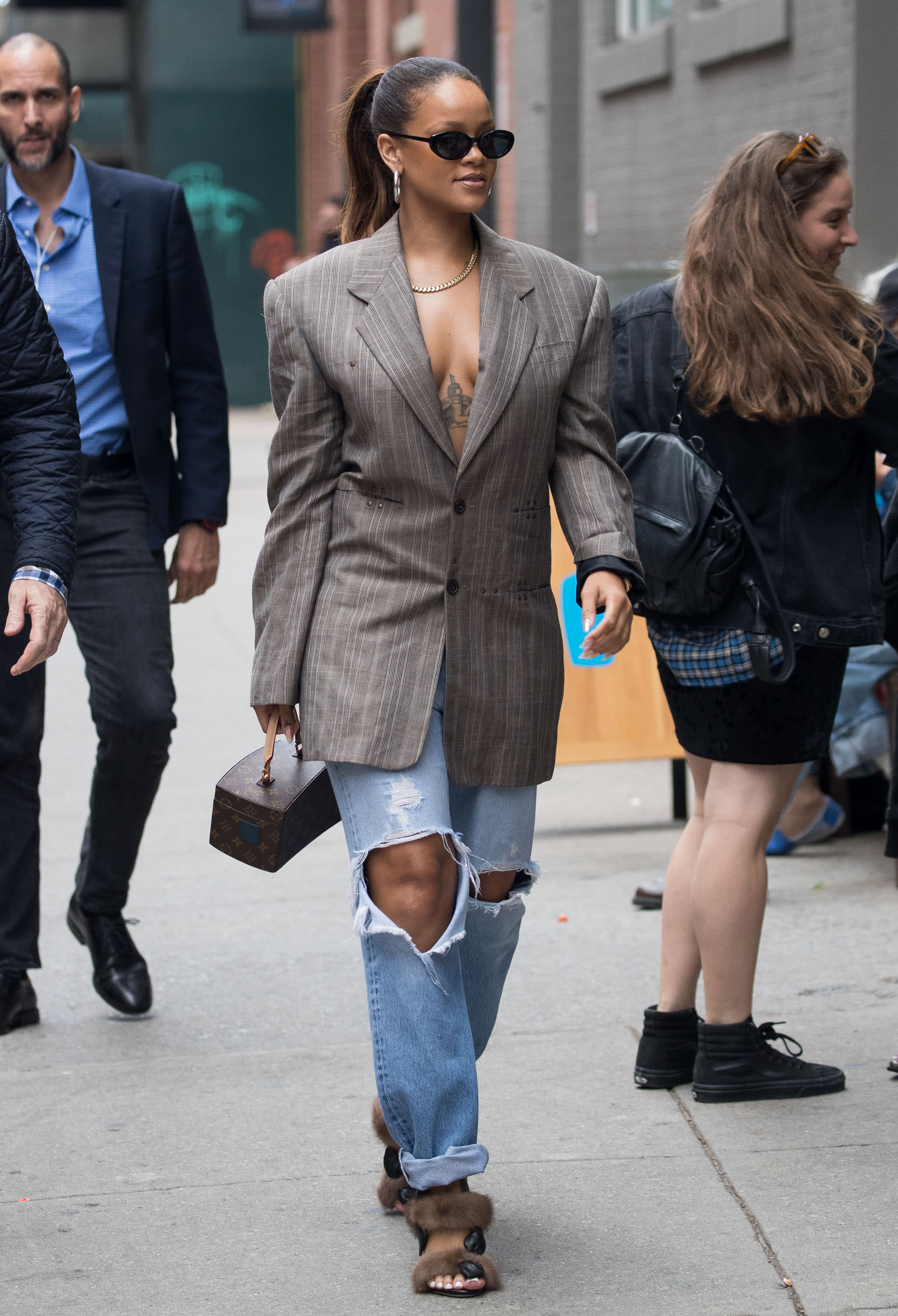 rihanna casual outfits