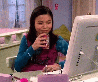 fans-react-to-icarly-revival-embracing-interesting-meme